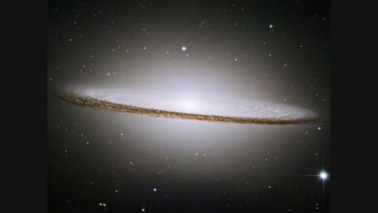 Sombrero Galaxy, Credit: NASA/Hubble Heritage Team