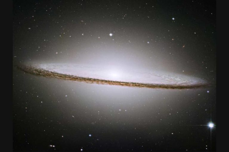 Sombrero Galaxy, Credit: NASA/Hubble Heritage Team